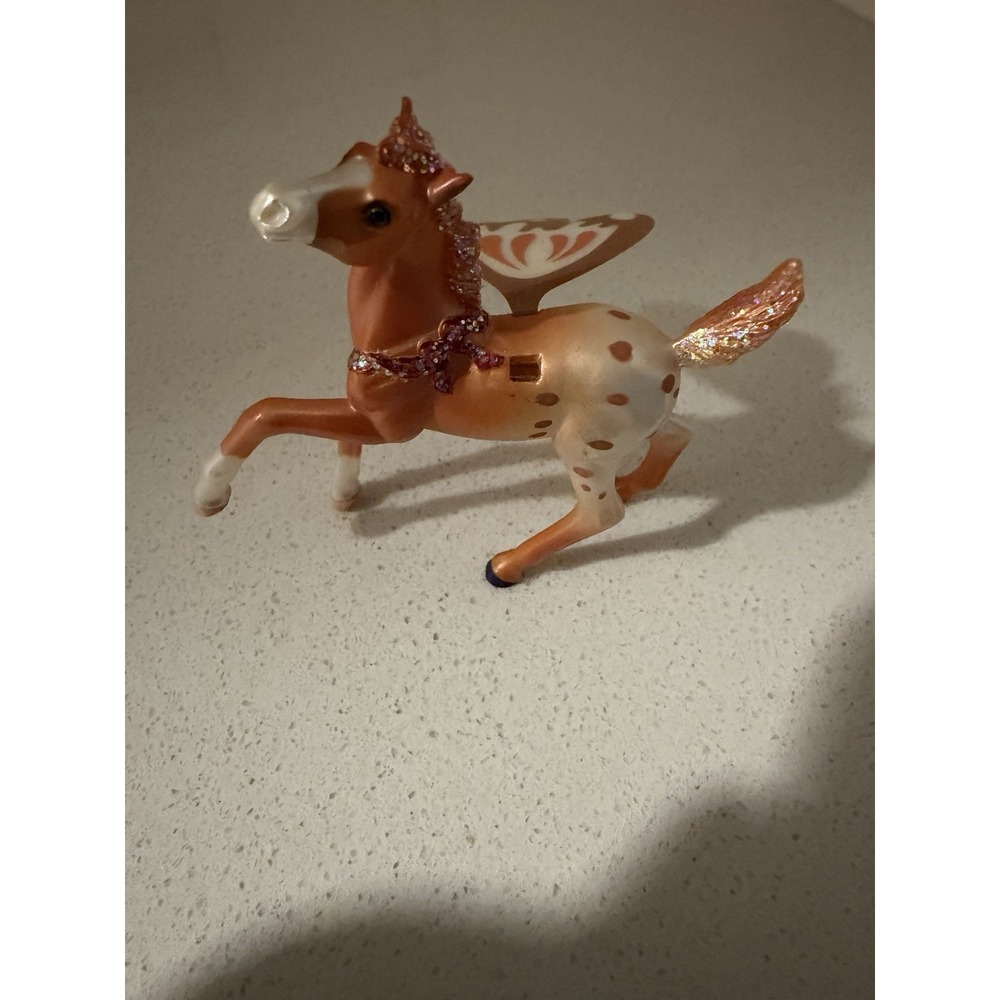 Breyer 100122 Wind Dancer Glow In The Dark  Appaloosa